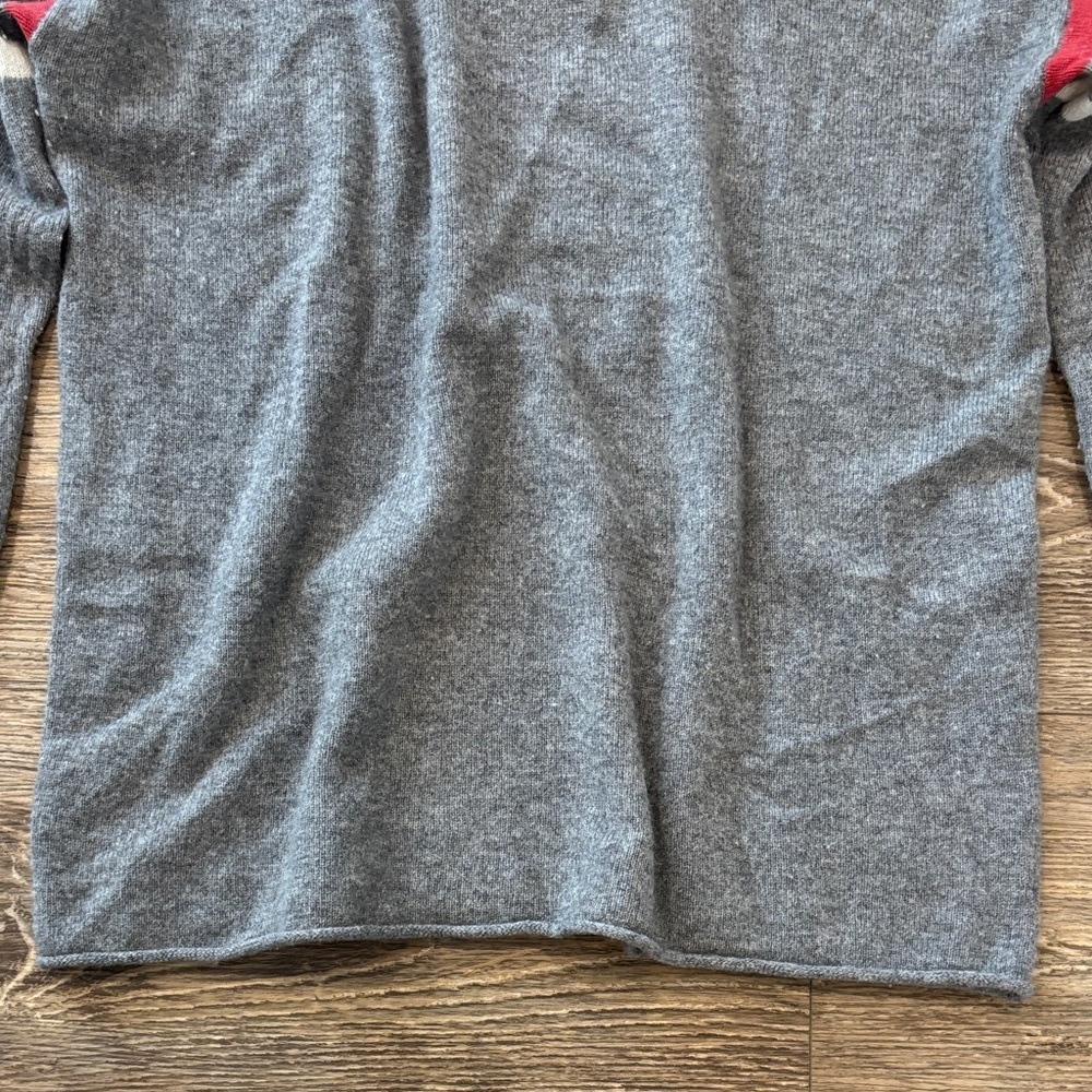 Velvet by Graham & Spencer Gray Cashmere Sweater Women's Size Large Red White - Picture 8 of 15
